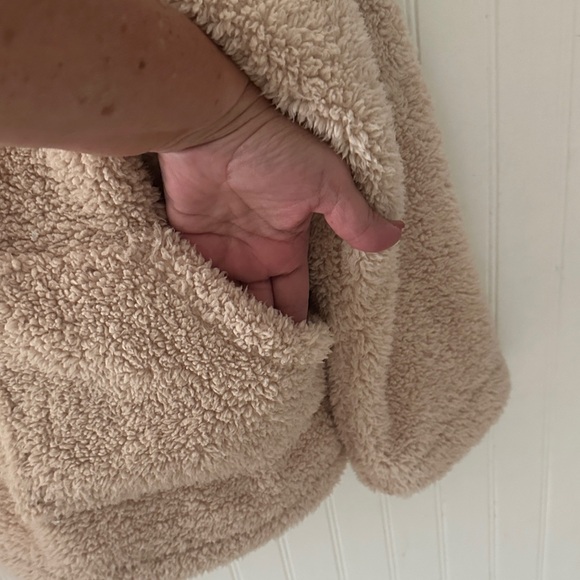 SHEIN Cozy Tan Sherpa-Like Oversized Teddy Jacket sz M - Picture 7 of 11